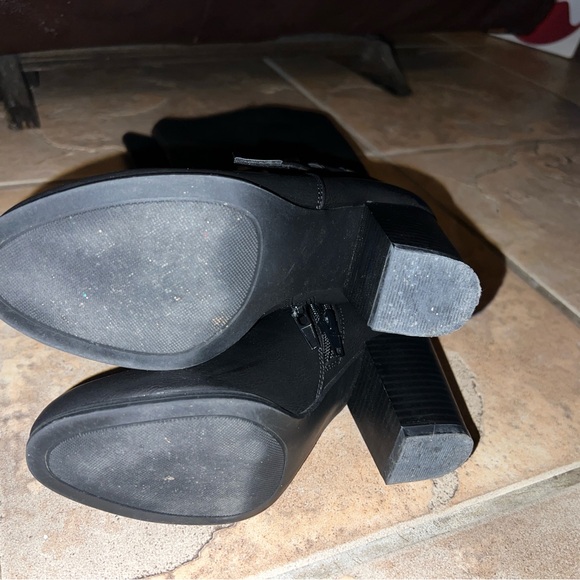 Macys black boots - Picture 3 of 3
